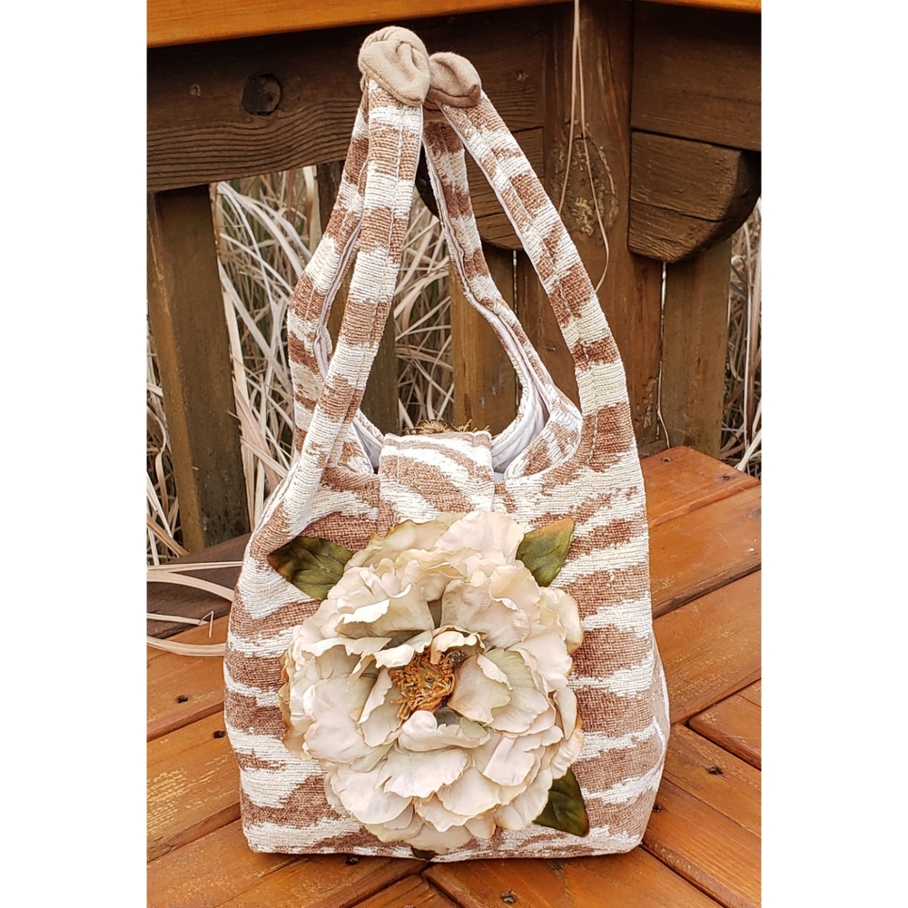 Marilyn Wear Artisan Handmade "Wear a Flower" Bag Purse With Tan Animal …